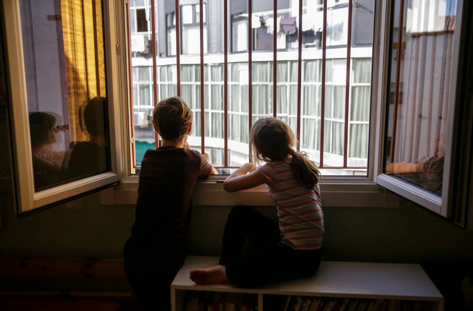 Κοροναϊός : Ανησυχούν στην Ισπανία για την ψυχική υγεία των παιδιών λόγω του εγκλεισμού