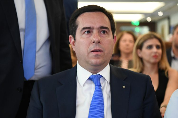 Ο Μηταράκης κατηγορεί τους νησιωτικούς δήμους για ευθυνοφοβία και λαϊκισμό