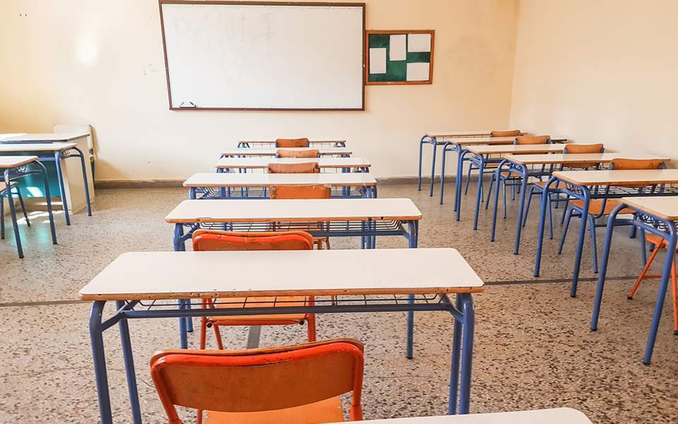 Κοροναϊός : Παρατείνεται έως τις 10 Μαϊου το λουκέτο στα σχολεία