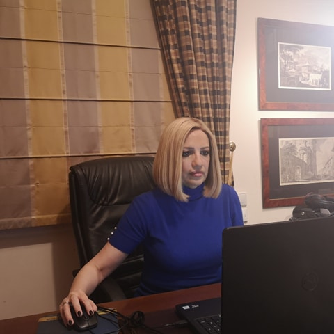 Γεννηματά για ουρές στις τράπεζες: Η κυβέρνηση πρώτα βλέπει το συνωστισμό και μετά αντιδρά