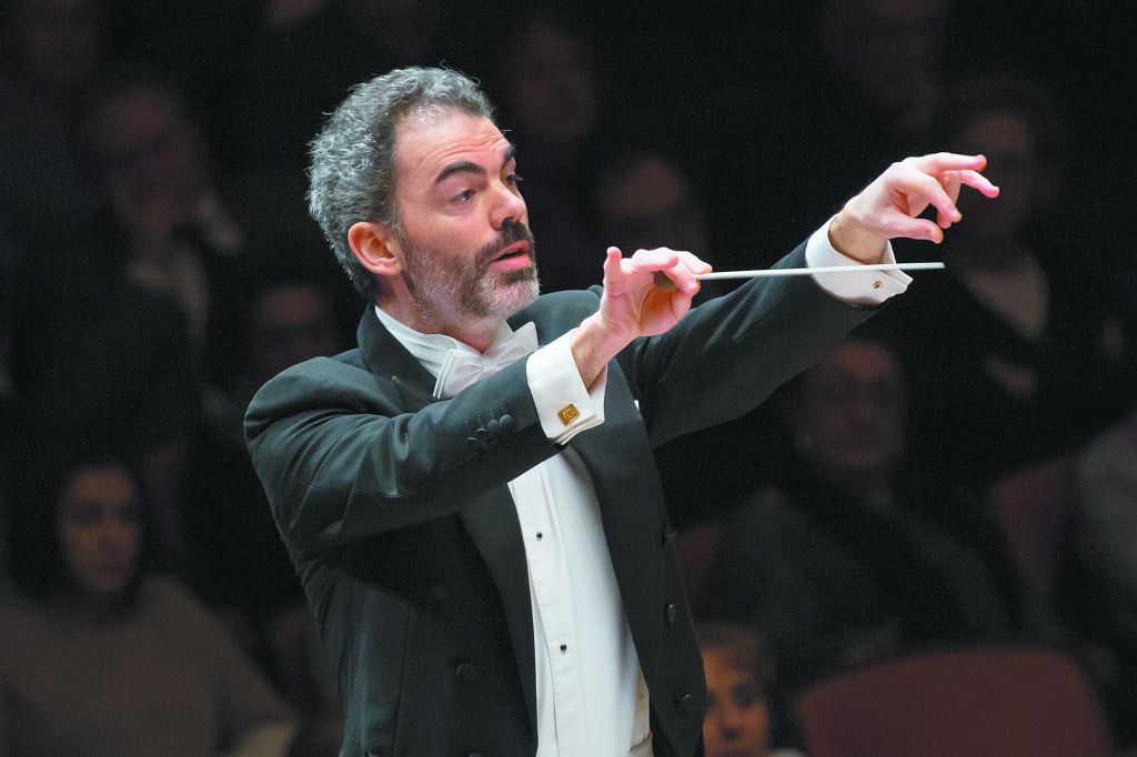 «Με ένα τούβλο χτίζει καθεδρικούς ναούς»