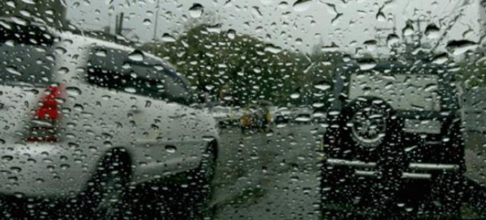 Καιρός: Βροχές και καταιγίδες τη Δευτέρα