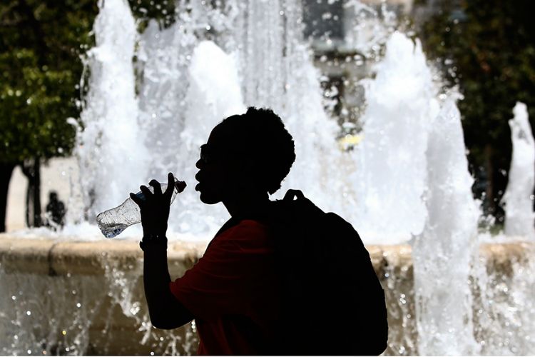 Καιρός : Ραγδαία άνοδος της θερμοκρασίας και αφρικανική σκόνη