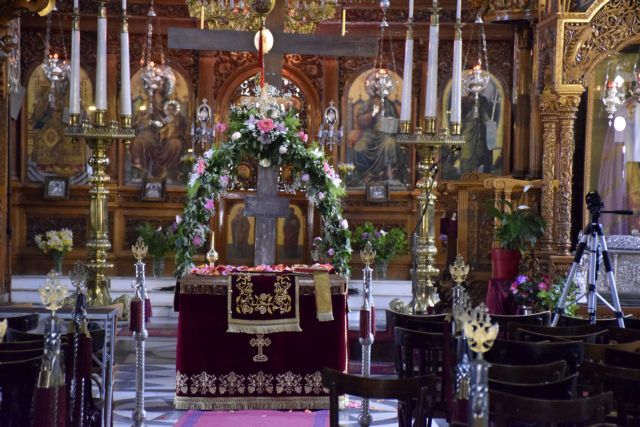 Επιστρέφουν από αύριο οι πιστοί στις εκκλησίες – Τι μέτρα θα εφαρμοστούν