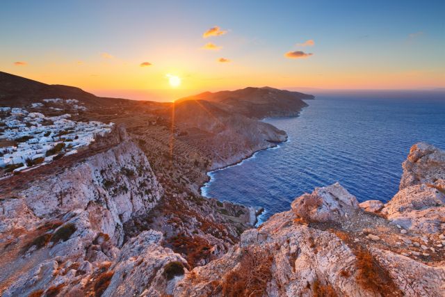 Ύμνοι διεθνών ΜΜΕ για την Ελλάδα – Παράδεισος τουρισμού την εποχή του κοροναϊού