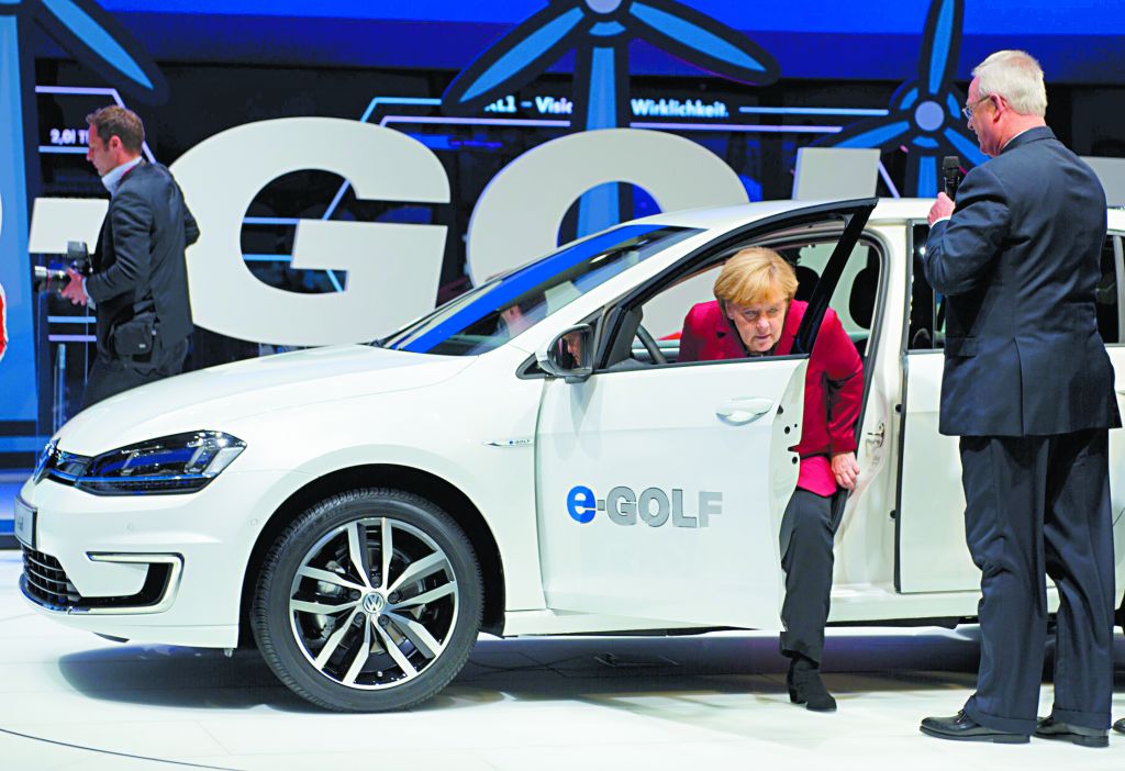 Μέρκελ και Μακρόν επιδοτούν την αγορά ΙΧ