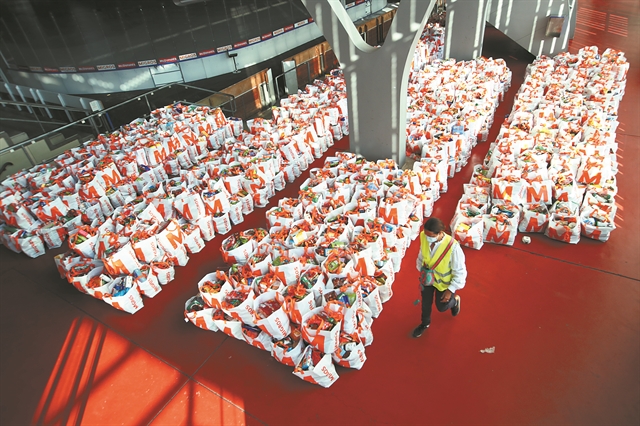 Πληθαίνουν οι στρατιές των νέων φτωχών