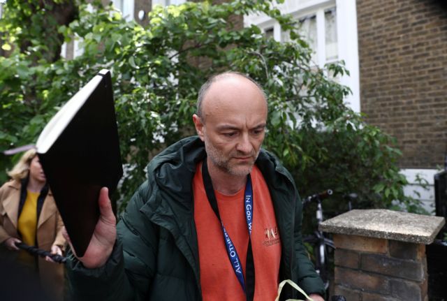 Έξαλλοι οι ειδικοί με τον Κάμινγκς – Κάνουν λόγο για εμπαιγμό του συστήματος Υγείας