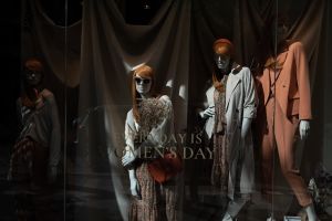 Αυτά είναι τα καταστήματα που ανοίγουν σήμερα – Ολοι οι κανόνες