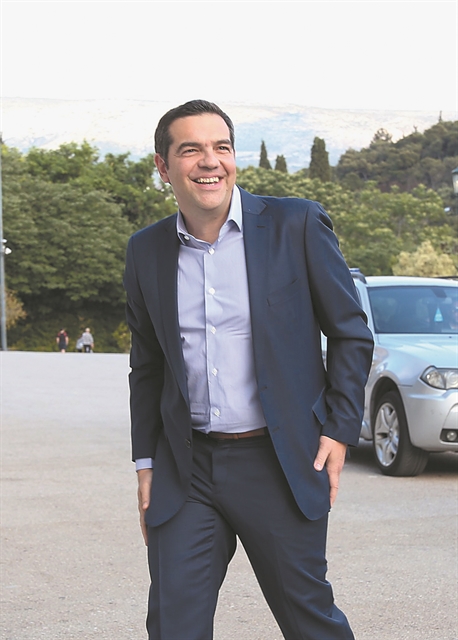 Με το βλέμμα εντός και εκτός