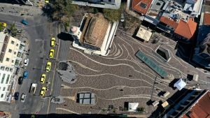 Πρωτομηνιά με «πυρετό» ανατροπών