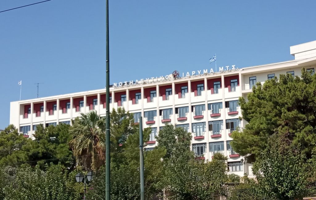 Κοροναϊός: Κατέληξε 76χρονη στο ΝΙΜΤΣ