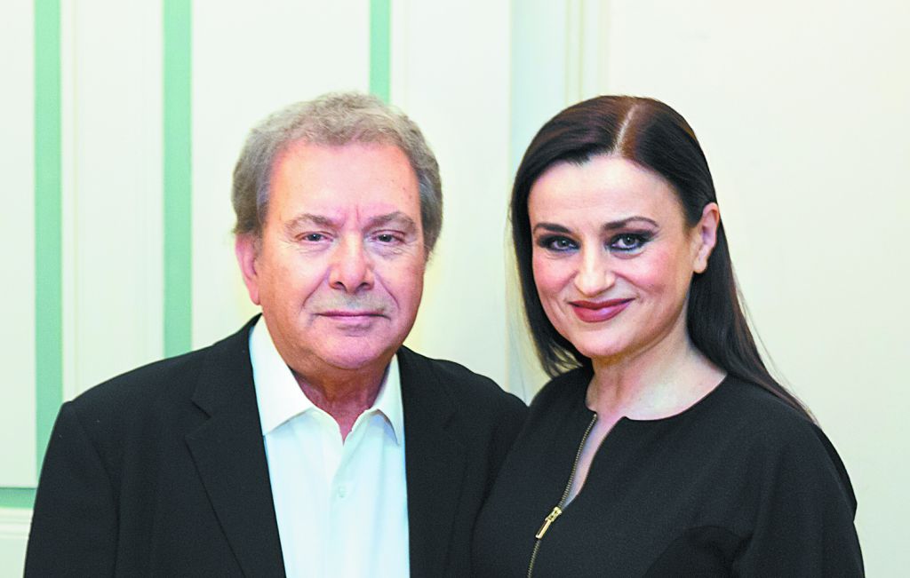 Ρεσιτάλ στη Ρωμαϊκή Αγορά, Μίκης, εικαστικά στην Ακρόπολη