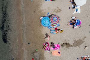 Πατάει γκάζι ο Τουρισμός – Χωρίς τεστ και καραντίνα θα έρχονται οι ταξιδιώτες στην Ελλάδα