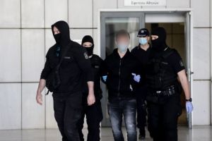 Ενταση και προσωρινή διακοπή στη δίκη Τοπαλούδη: Ζήτησε να απέχει η εισαγγελέας