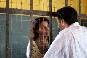 Μελία Κράιλινγκ: L.A. Eμπιστευτικό