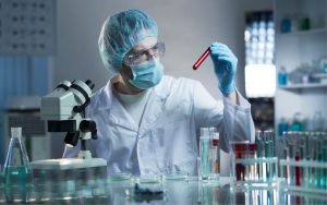 Κοροναϊός : Οι εκτιμήσεις Τσιόδρα για το πότε θα βρεθεί εμβόλιο