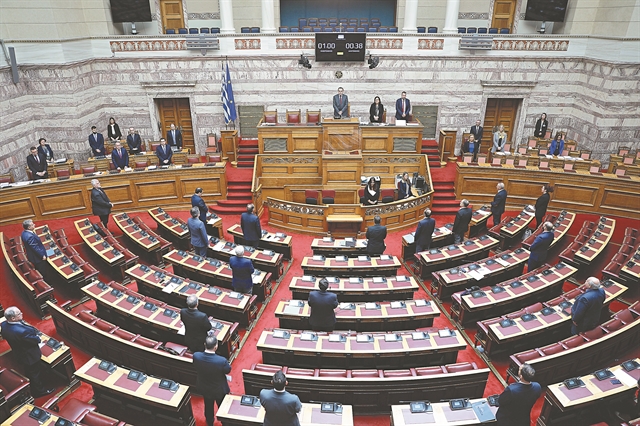 Λίστες χωρίς εκπλήξεις με καταθέσεις, ακίνητα και δάνεια