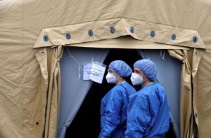 Κοροναϊός: Αυτό είναι το σύμπτωμα που μας προειδοποιεί ότι έχουμε νοσήσει