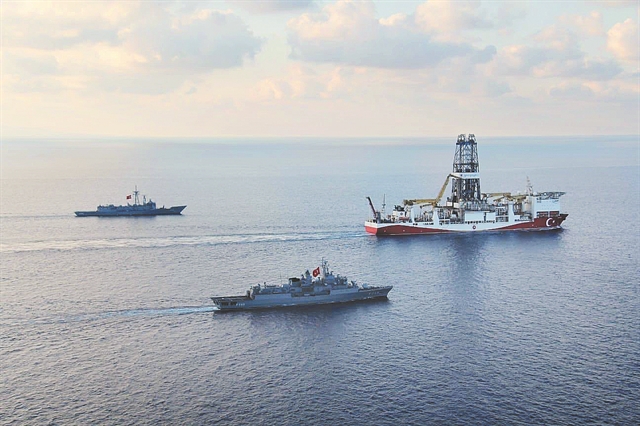 Σε «γκρίζα ζώνη» οι έρευνες στην κυπριακή ΑΟΖ