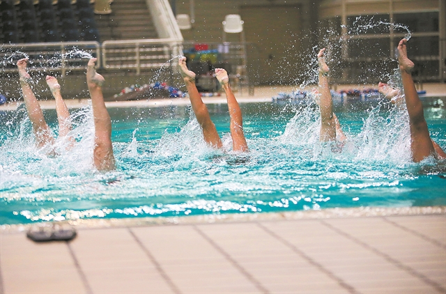 Μένουμε Ελλάδα;