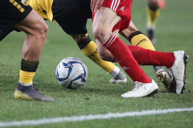 Super League: Το πλάνο για τη σέντρα και τα μέτρα για τον κοροναϊό