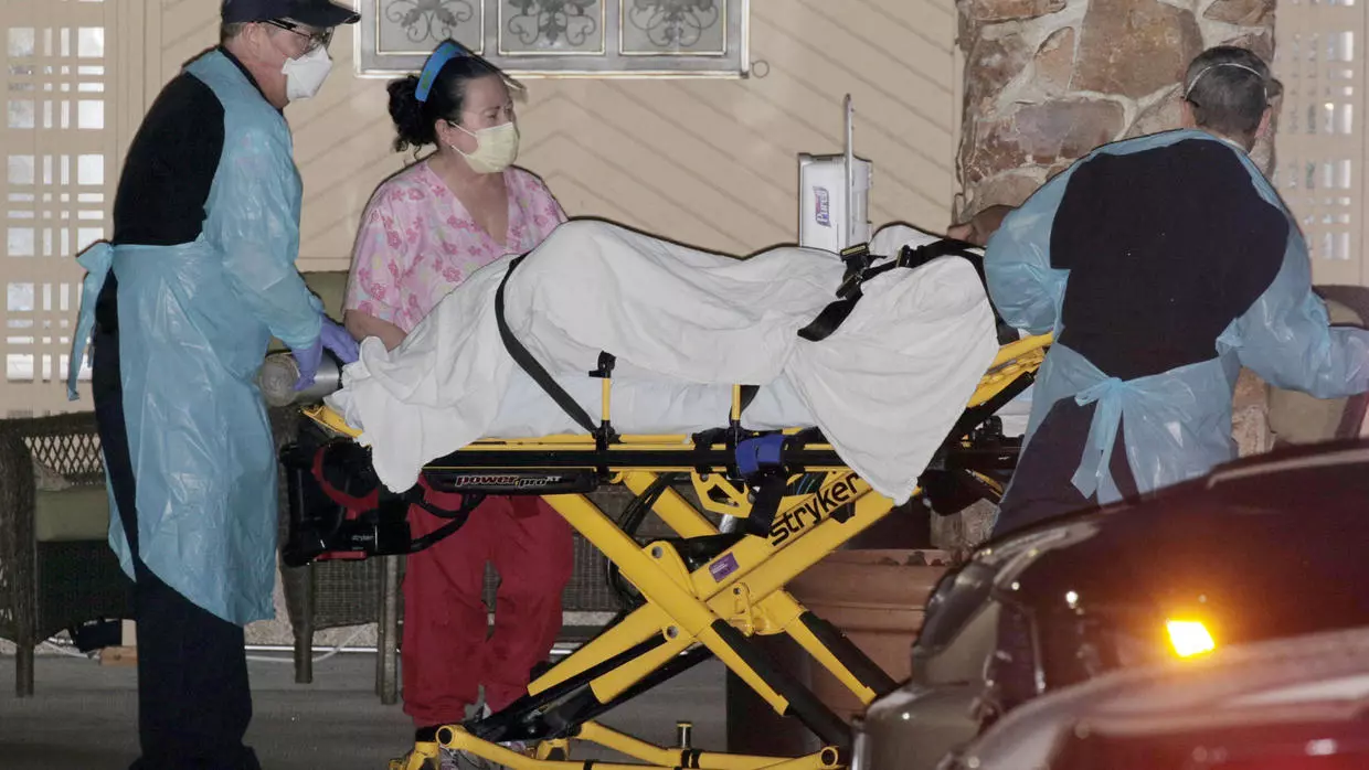 HΠΑ: 1.453 νέοι θάνατοι από κοροναϊό σε ένα 24ωρο