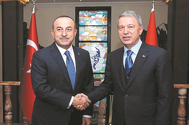 Τουρκία : Ο υπόγειος «πόλεμος» Ακάρ – Τσαβούσογλου