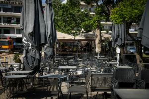 Αντιδρούν οι οι εκπρόσωποι της εστίασης στη μείωση του ΦΠΑ