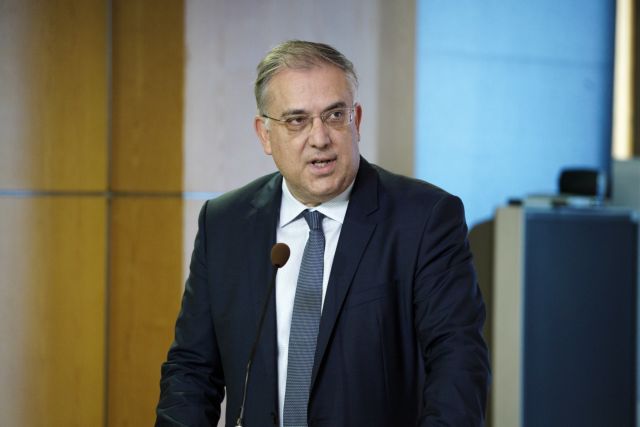 Σκληρή κόντρα Χαρίτση-Θεοδωρικάκου για το πρόγραμμα Τρίτσης: Σκανδαλώδης επιλογή – Λέει ψέματα