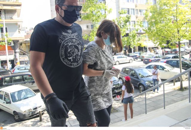 Έγκλημα στον Εύοσμο: Προφυλακιστέες μάνα και κόρη