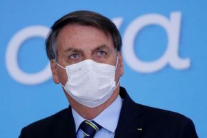 Βραζιλία: Μάσκα με… δικαστική εντολή για τον Μπολσονάρο