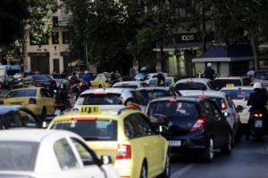 Κυκλοφοριακό κομφούζιο στον Κηφισό – Ουρά χιλιομέτρων