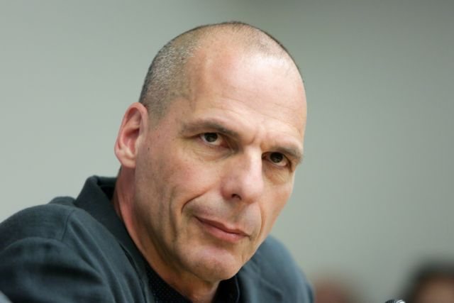 Βολές Βαρουφάκη: Η κυβέρνηση συναίνεσε επισήμως στο πέμπτο μνημόνιο