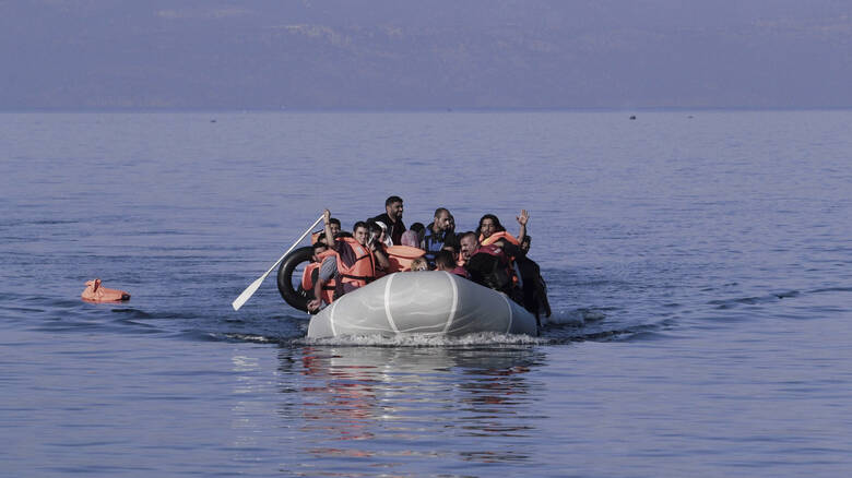 Μυτιλήνη: Σε επταήμερη καραντίνα 27 πρόσφυγες που έφτασαν με βάρκα στη Νεάπολη