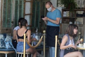 Το λάθος των ΗΠΑ που έφερε χιλιάδες νεκρούς – Πρόβλεψη για 200.000 θύματα μέχρι τον Σεπτέμβριο
