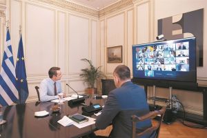 Τα θεσμικά μηνύματα και η στρατηγική Μητσοτάκη