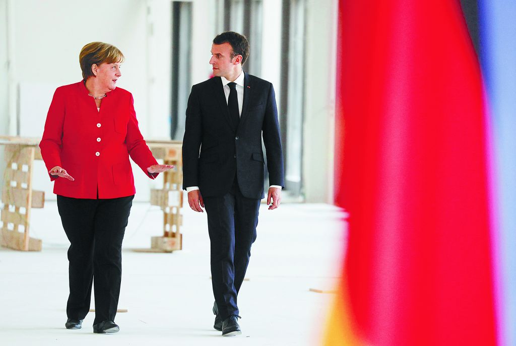 Μέρκελ – Μακρόν ξανά στο Μέζεμπεργκ