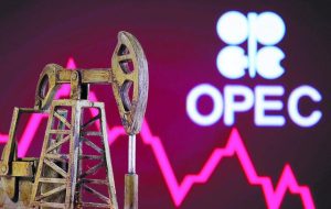 Ο OPEC+ αγνοεί τη Βενεζουέλα και κρατά σταθερή την παραγωγή