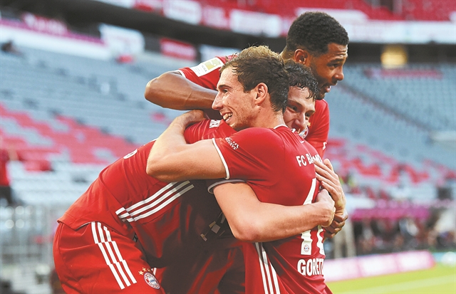 Γκρίνια πριν από τη στέψη