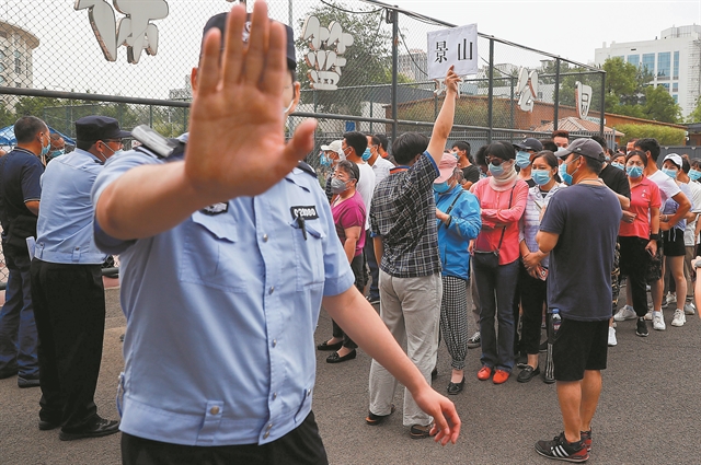 Ξυπνά το φάντασμα της πανδημίας