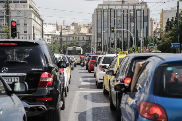 Εμφραγμα στην Αθήνα από την κίνηση στους δρόμους