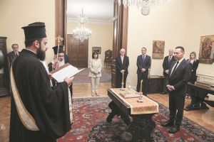 Ορκίστηκε ο Γιάννης Στουρνάρας  για τη δεύτερη θητεία