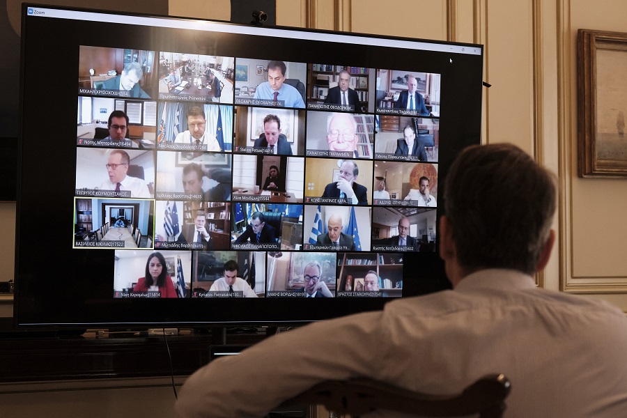 Τα επικρατέστερα σενάρια για τον ανασχηματισμό και τα γεγονότα που θα τον επηρεάσουν