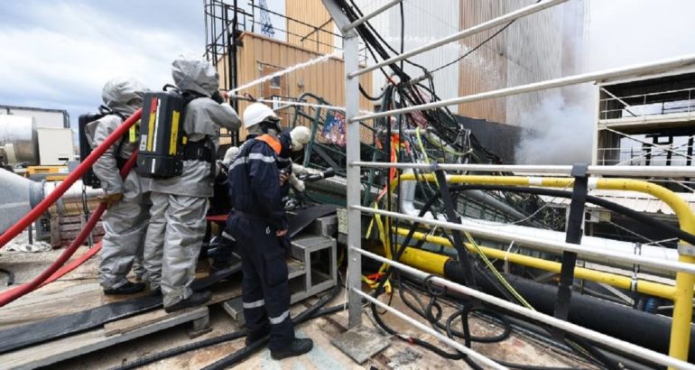Γαλλία: Κατασβέστηκε η φωτιά σε πυρηνοκίνητο υποβρύχιο