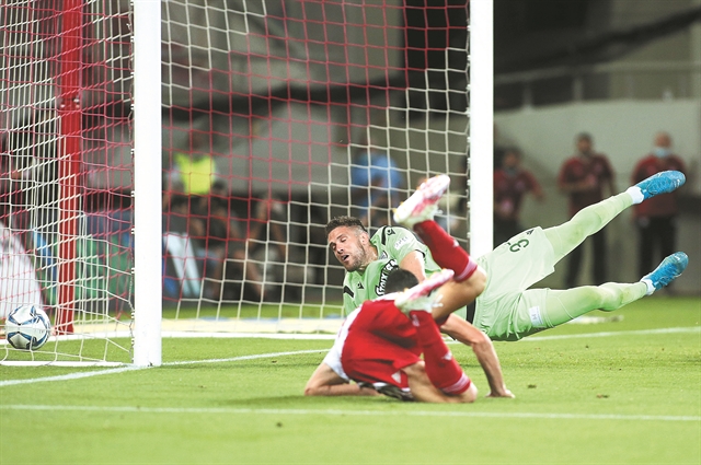 Τα όνειρα δεν σταματούν