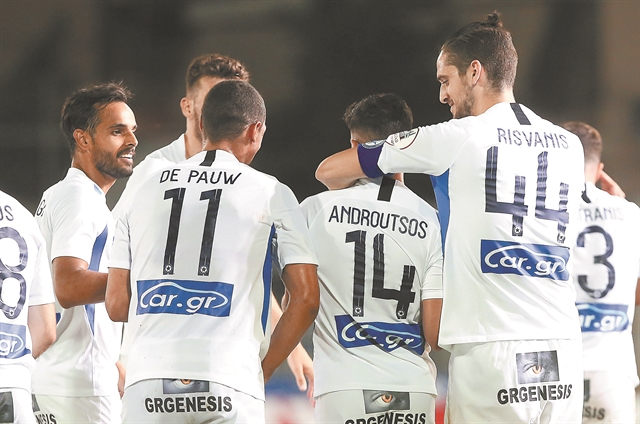 Κυριαρχικός με τη σέντρα