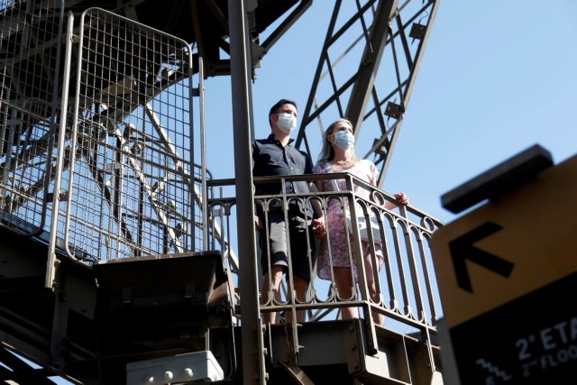 Προσβάσιμος ξανά ο Πύργος του Άιφελ – Με μάσκες, αποστάσεις ασφαλείας και χωρίς ασανσέρ
