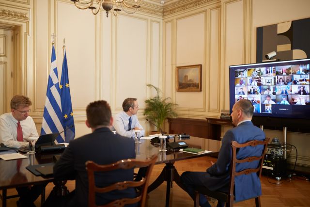 Σε εξέλιξη η συνεδρίαση του Υπουργικού Συμβουλίου υπό τον πρωθυπουργό