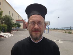 Ο 40χρονος ιερέας που αποφάσισε να δώσει Πανελλαδικές